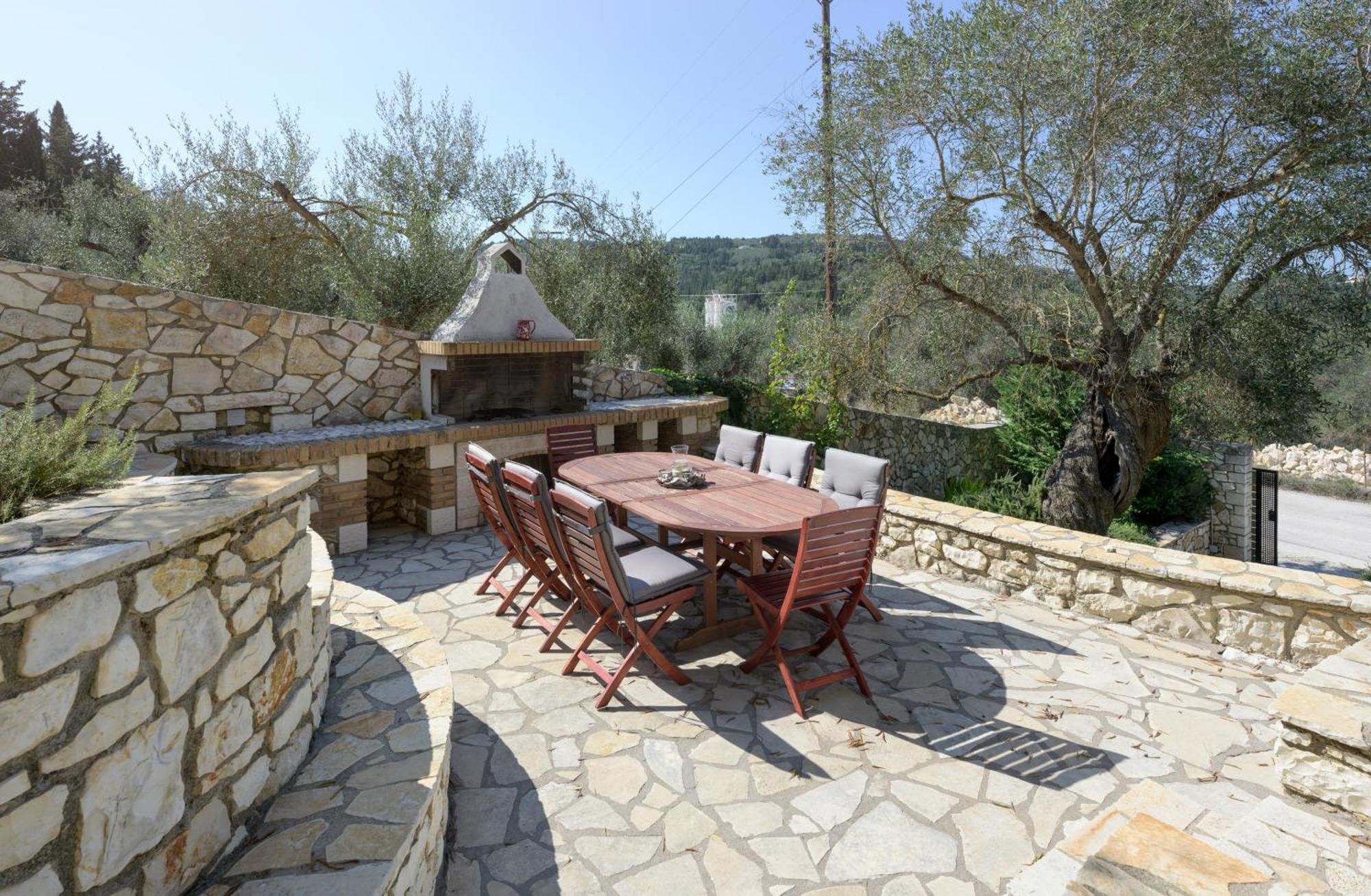 Ieromonachos Villa Bougarini Haven Family Villa Rock Pool Oasis מראה חיצוני תמונה