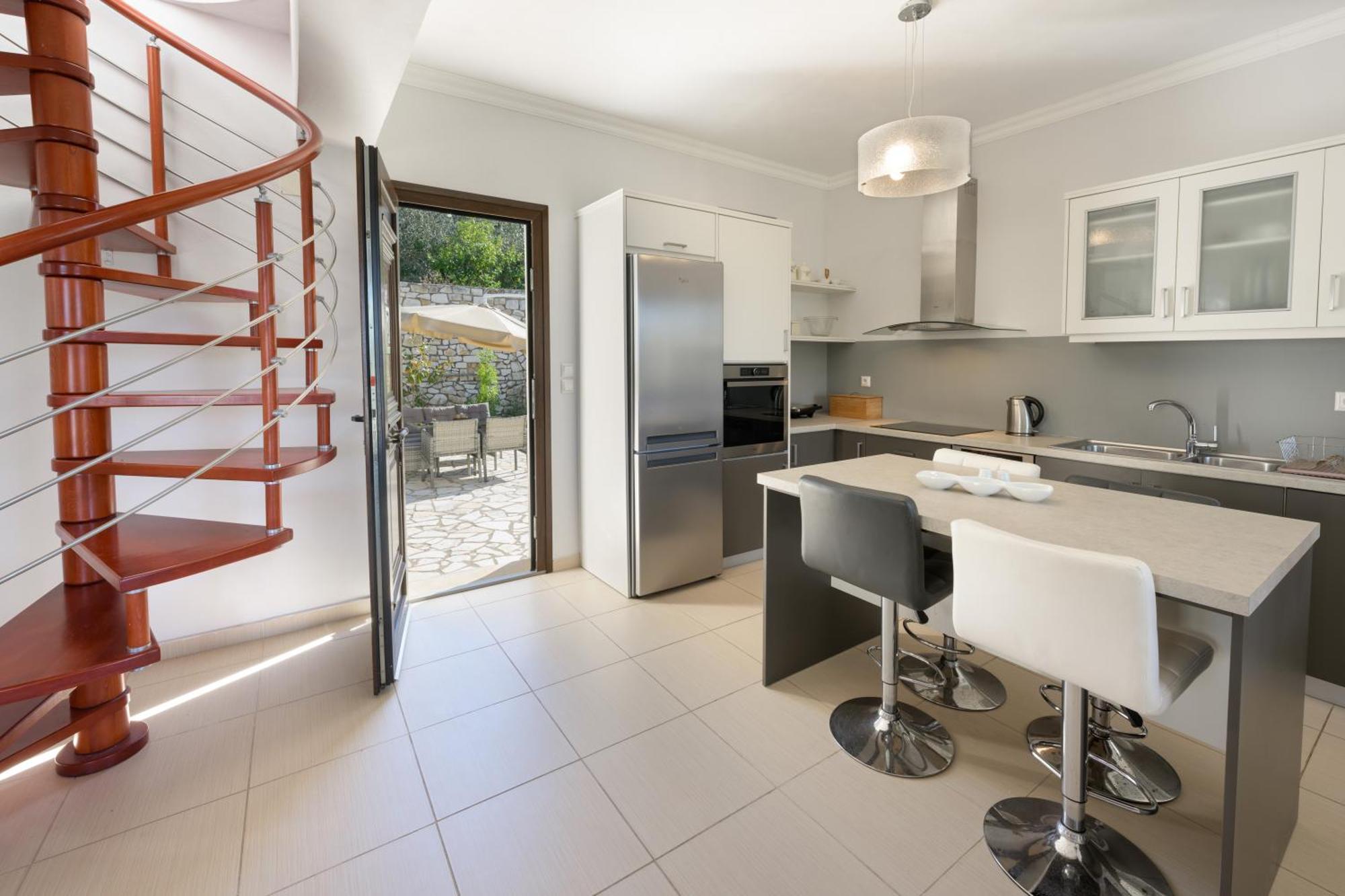 Ieromonachos Villa Bougarini Haven Family Villa Rock Pool Oasis מראה חיצוני תמונה