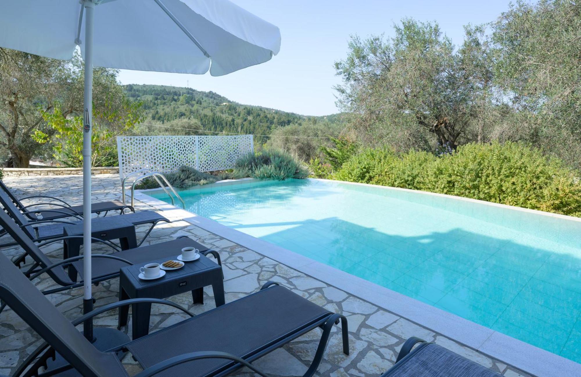 Ieromonachos Villa Bougarini Haven Family Villa Rock Pool Oasis מראה חיצוני תמונה