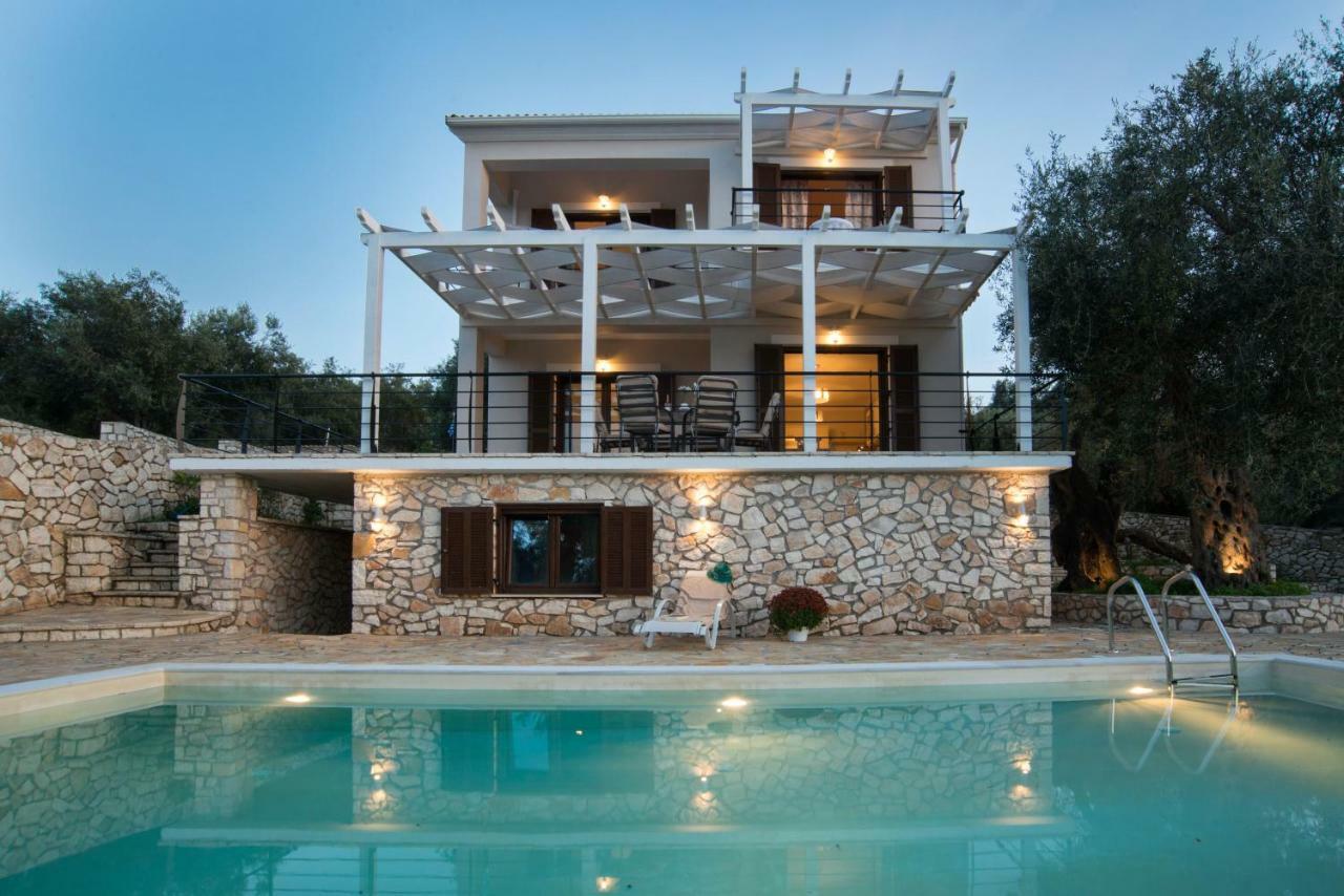 Ieromonachos Villa Bougarini Haven Family Villa Rock Pool Oasis מראה חיצוני תמונה